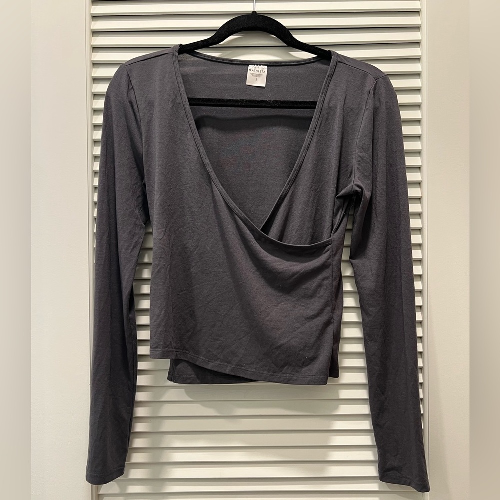 Athleta Charcoal Long Sleeve Women's Blouse